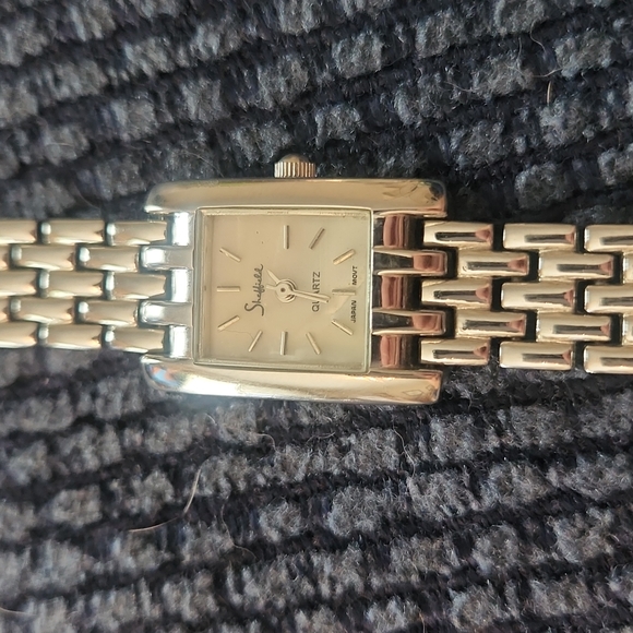 Sheffield ladies watch- silver with mother of pearl face